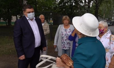 В Дзержинском районе Ярославля жители одного из микрорайонов страдают из-за отсутствия остановочного комплекса