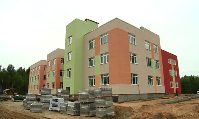 Во Фрунзенском районе Ярославле комиссия проверила ход строительства детских садов-близнецов