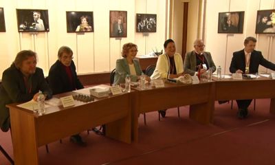 В Ярославском ТЮЗе уже в четвертый раз проходит фестиваль РозовФест