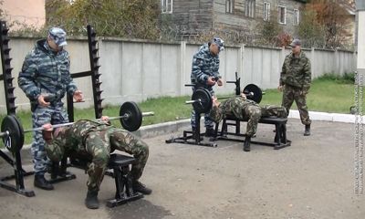 Сотрудники Росгвардии приняли участие в турнире по пауэртлону, посвященному годовщинам со дня создания спецподразделений ОМОН и СОБР