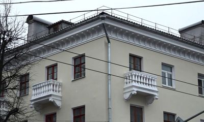 Спустя 68 лет фасад дома на улице Советской в Ярославле дождался капремонта