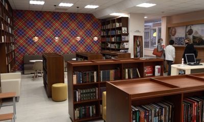 Ярославская библиотека имени Лермонтова стала модельной: в ней появились очки виртуальной реальности, музыкальная комната и арт-кафе