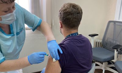 Где вакцинироваться от COVID-19 в праздники: график работы мобильных пунктов в Ярославской области