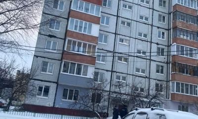 В Ярославле из окна квартиры на седьмом этаже выпал мужчина