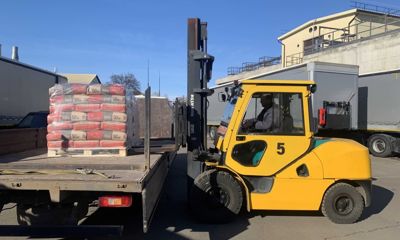 По просьбам жителей из Ярославской области на Донбасс отправили строительные материалы