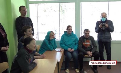 Михаил Евраев посетил санаторий в Гаврилов-Ямском районе, где разместили беженцев из ДНР