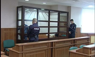 Из-за ревности бил ножом в лицо: суд рассмотрит уголовное дело в отношении жителя Ярославской области