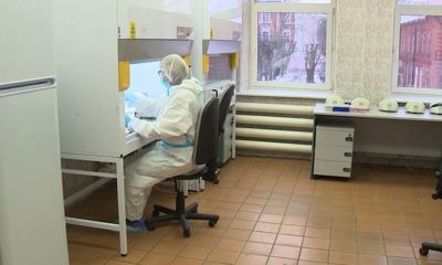 Как долго медики будут получать выплаты за работу с ковид-больными, рассказали в ярославском депздраве