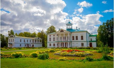 Музей-заповедник «Карабиха» открывает обновленную экспозицию после ремонта Большого дома