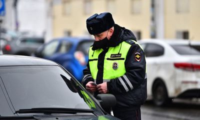 В Ярославле временно запретят парковку авто: список улиц