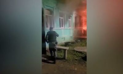 Стоял у входа в горящий дом: сотрудники Росгвардии пришли на помощь жителю Тутаева