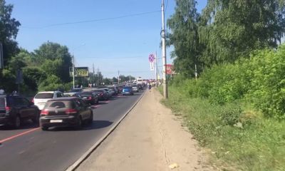 Ярославцы встали в пробки после перекрытия Октябрьского моста