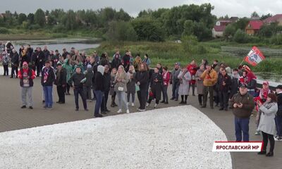 Ярославцы почтили память погибших игроков «Локомотива» на месте трагедии