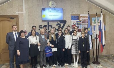 99-летний ветеран ВОВ встретился с учениками ярославской школы №37