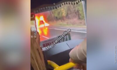 Уничтожена огнем. Кадры горящей иномарки на трассе Тутаев-Ярославль сняли очевидцы