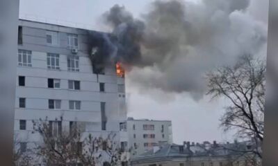 В Ярославле люди эвакуируются из загоревшейся высотки на Некрасова