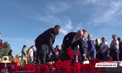 Ярославцы почтили память погибших 13 лет назад хоккеистов «Локомотива»