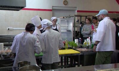 В Ярославле шеф-повара провели мастер-классы для студентов колледжа индустрии питания