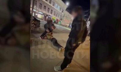 Бросил противника на асфальт под крики толпы: в центре Ярославля произошла жестокая драка