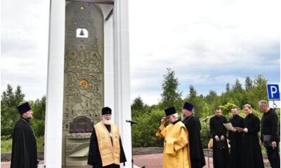 Восьмиметровую часовню открыли на месте гибели Сергея Пускепалиса в Ярославской области