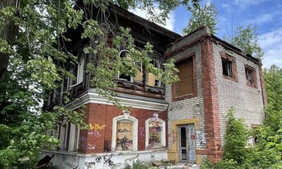 На берегу Волги продают купеческий особняк XIX века за 14,1 млн рублей