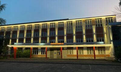 На здании приемной комиссии ЯГТУ появилась архитектурно-художественная подсветка