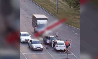 В сети появились кадры тройного ДТП на Московском проспекте Ярославля