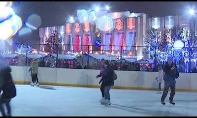 «А у нас снеговик пустился в пляс»: в Ярославле продолжаются новогодние гуляния
