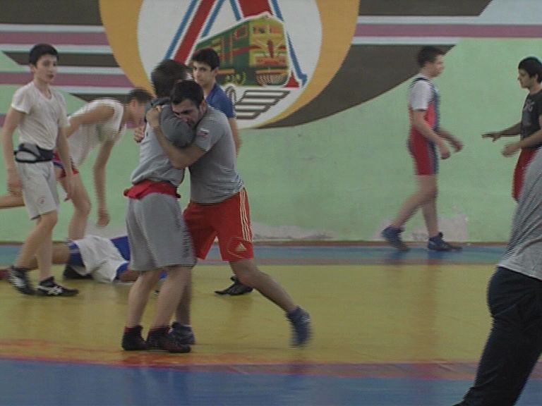 Ярославские спортсмены успешно выступили на первенстве Центрального Федерального округа по греко-римской борьбе