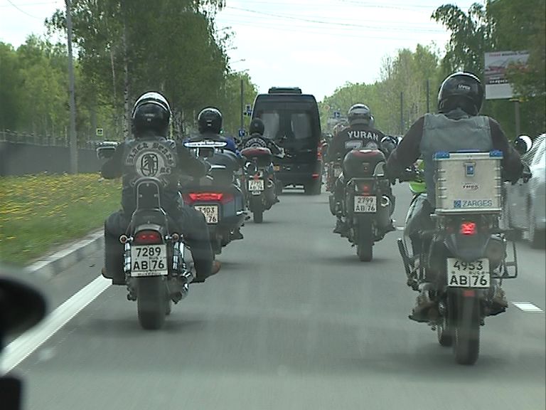 В День памяти Николая Чудотворца ярославские байкеры провели крестный ход