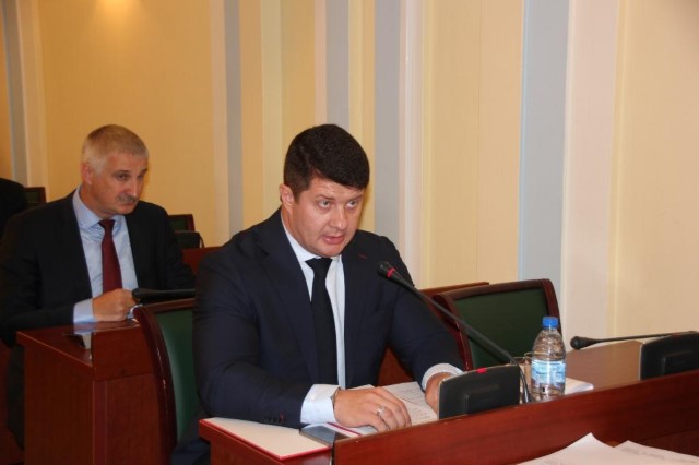 Владимир Слепцов предложил зимой применять для уборки улиц натуральную соль