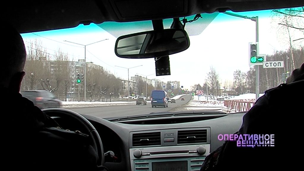 Инспекторы ДПС продолжают ловить нарушителей с помощью скрытого патрулирования