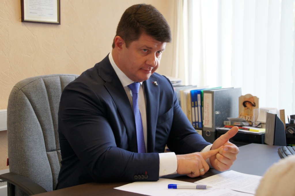 Мэр уехал: кто теперь руководит городом