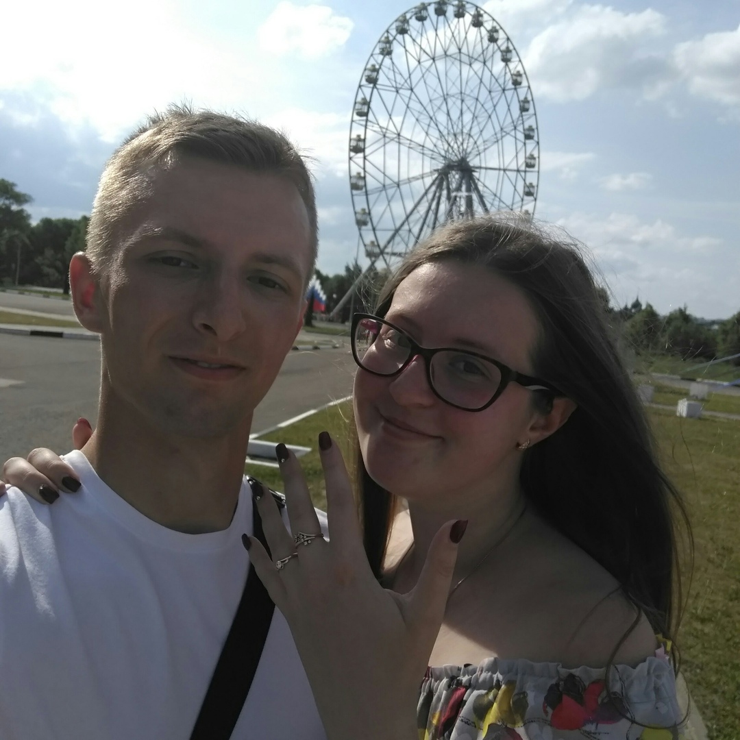 «Да» на высоте 65 метров: парень сделал предложение любимой на колесе обозрения