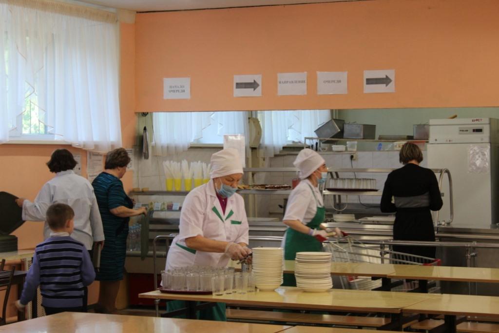 Более 58 тысяч учащихся начальной школы в Ярославской области обеспечили бесплатным питанием