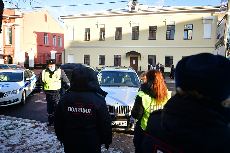 Пять водителей оштрафовали, один автомобиль эвакуировали: Госавтоинспекция проверила соблюдение правил парковки