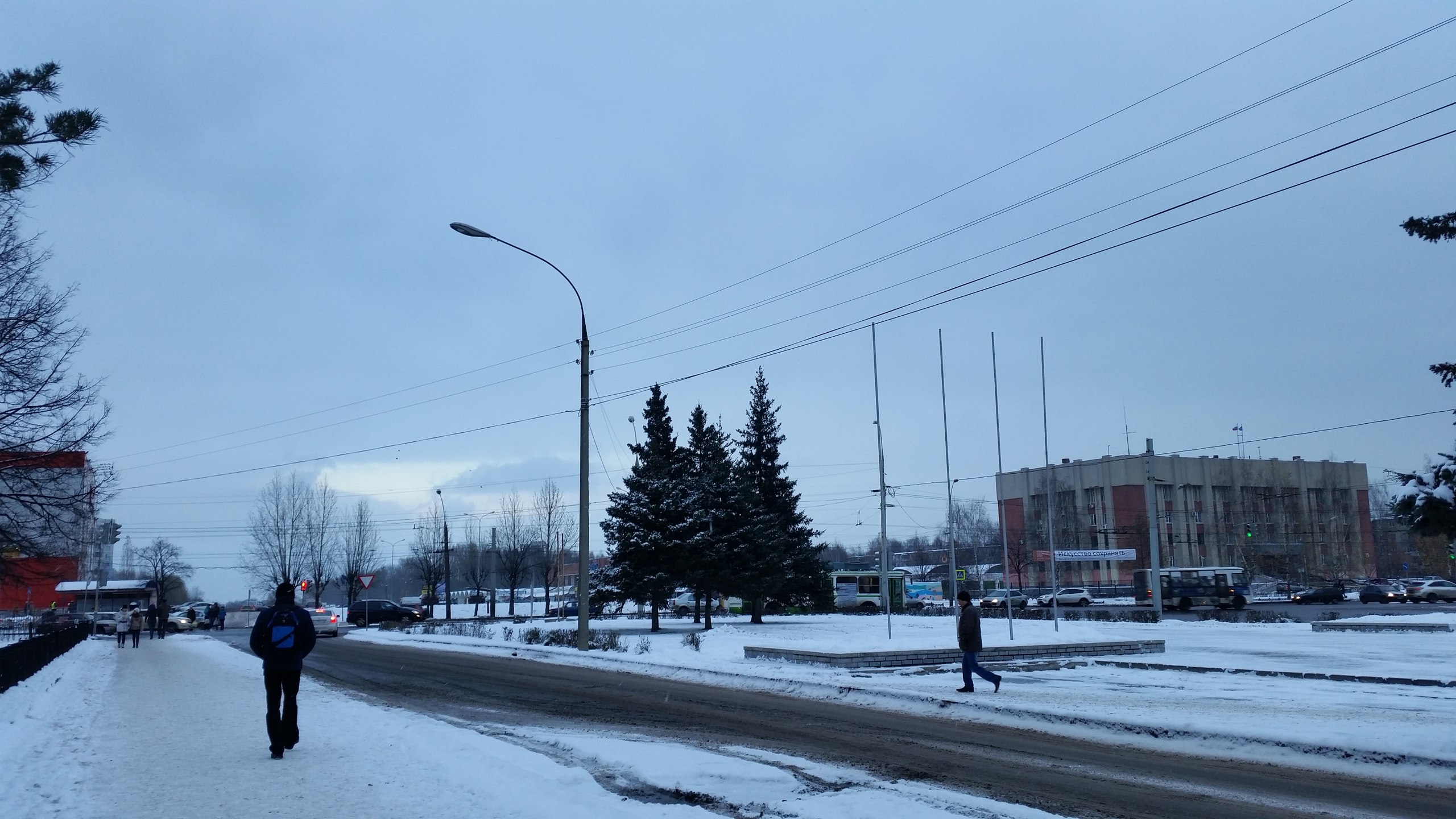 Новогодняя ночь выдастся аномально теплой, пройдут ледяные дожди