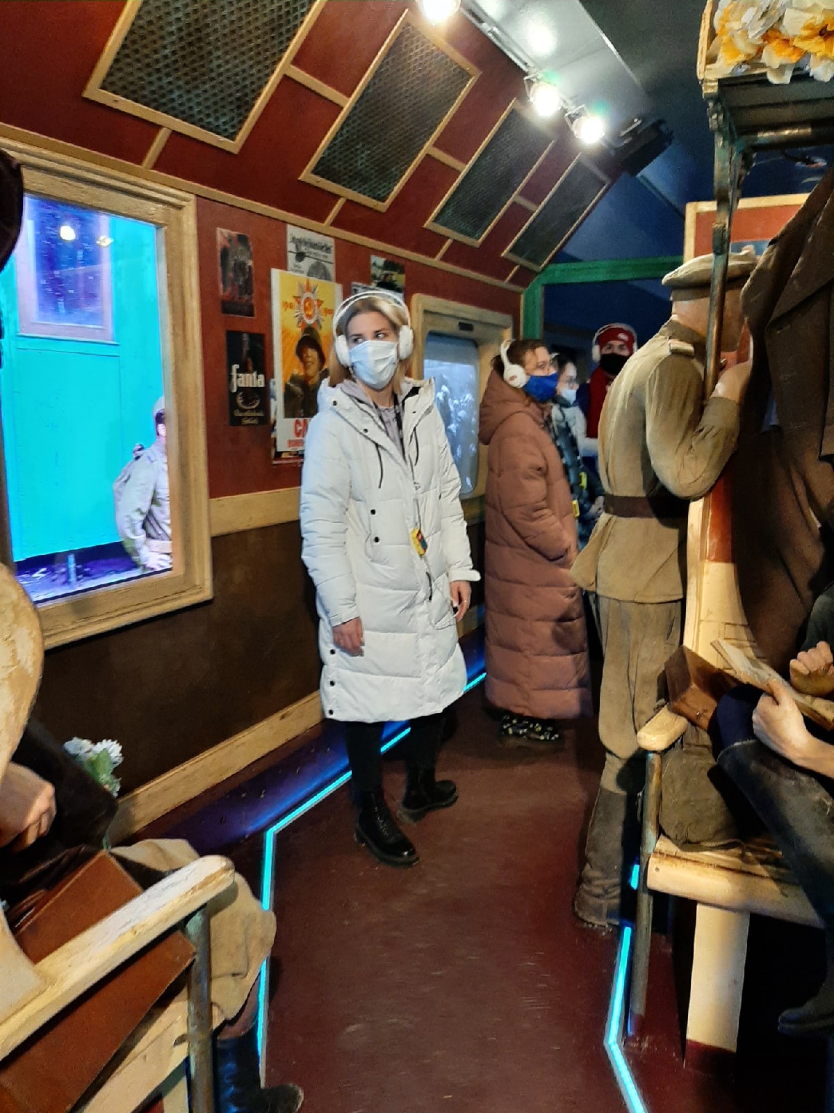 «Эмоции очень сильные, в горле ком...»: ярославцы продолжают посещать «Поезд Победы»