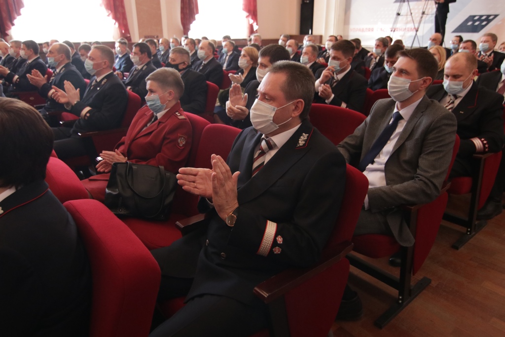 Дмитрий Миронов поздравил с победой в корпоративном конкурсе сотрудников Северной железной дороги