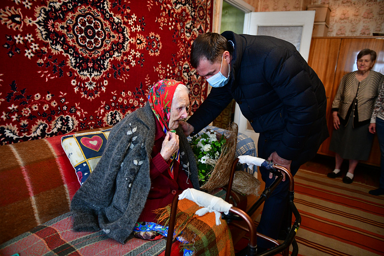 100-летний юбилей отметила жительница Ярославля Августа Шишкина
