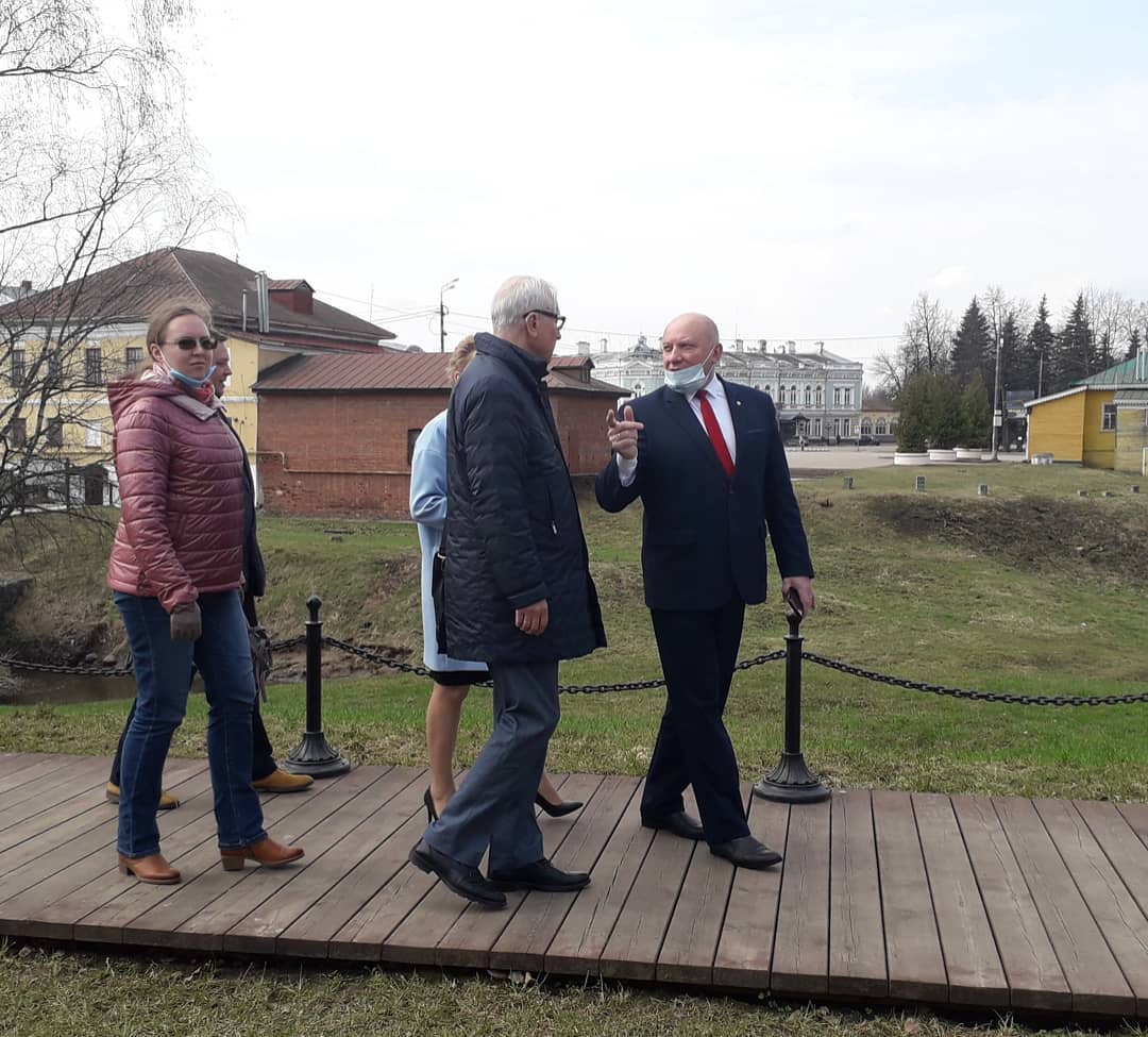 В Угличе благоустроят три двора, набережную и два парка