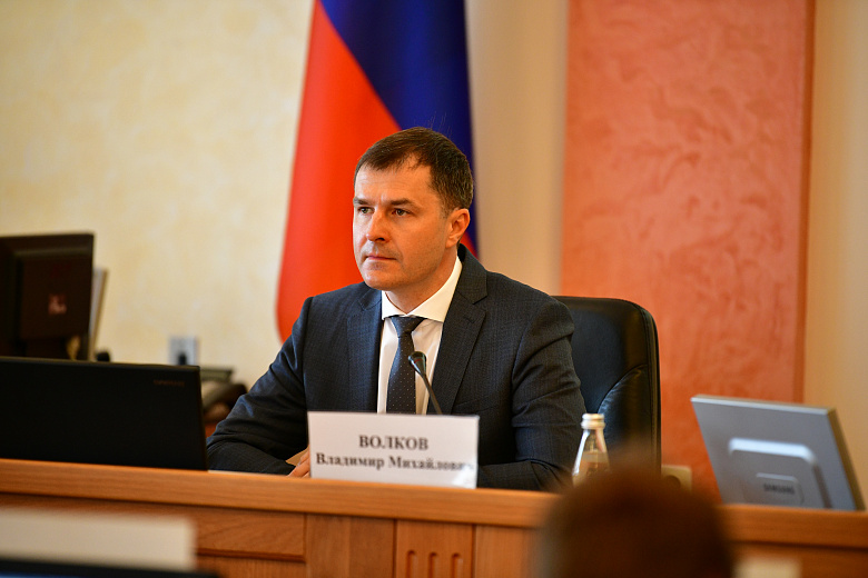 «Сарказм пролетел мимо»: мэр Ярославля ответил писателю Сергею Минаеву