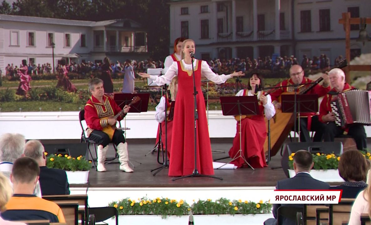 В «Карабихе» к 200-летию Некрасова открыли новый сценический комплекс и фестивальный парк