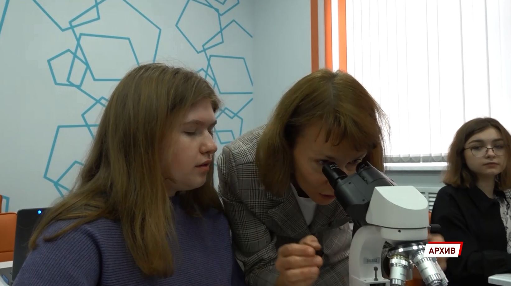 В Ярославской области изменится принцип начисления заработной платы учителям