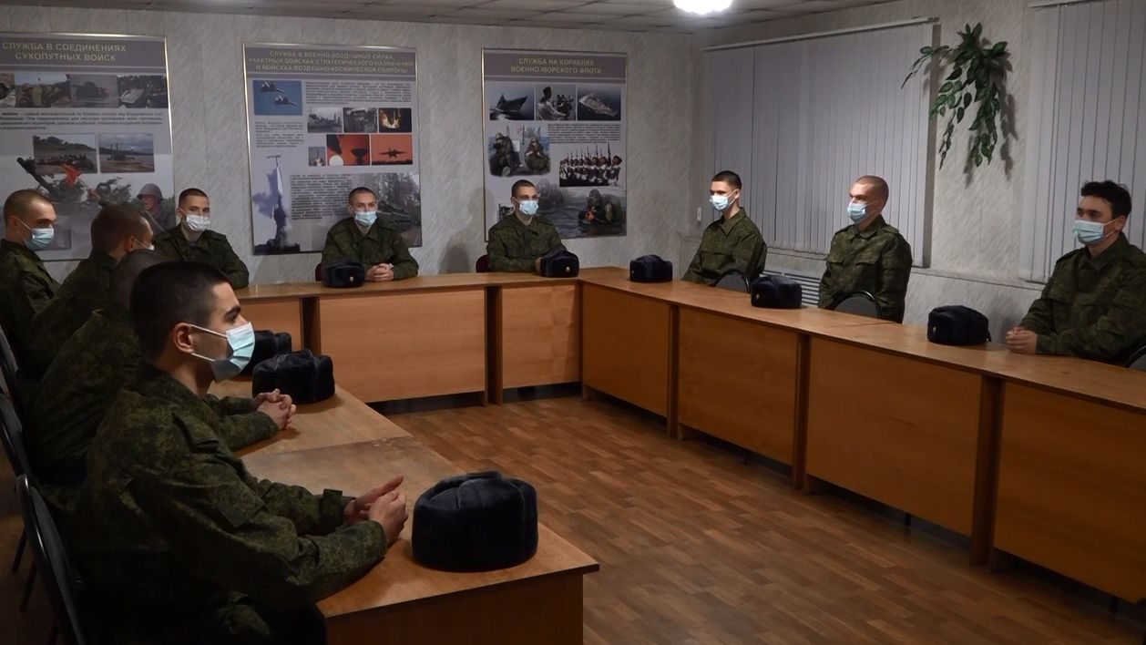 10 лучших призывников Ярославской области будут служить в Президентском полку