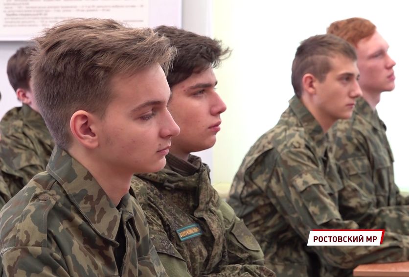 В Семибратове торжественно открыли новый центр патриотического воспитания «Авангард»
