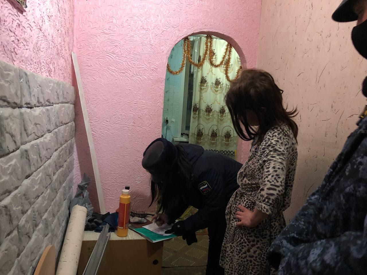 «Раскаяния матерей и уголовные дела»: в Ярославле прошел рейд по квартирам алиментщиков