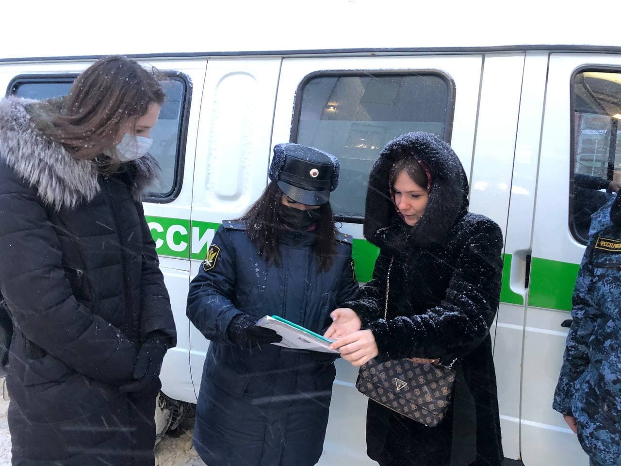 «Раскаяния матерей и уголовные дела»: в Ярославле прошел рейд по квартирам алиментщиков