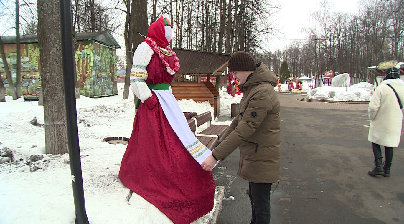 Масленичный парад в центре Ярославля: репортаж «Первого Ярославского»