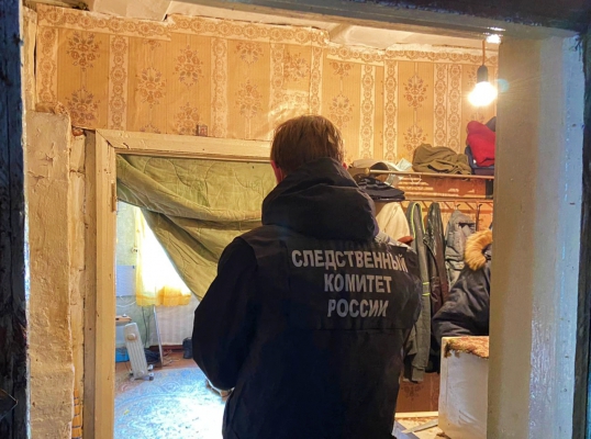 «Сломал ноги новорожденному»: в Ярославле судят 20-летнего отца ребенка
